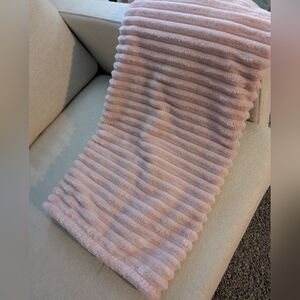 Soft Pink Ribbed Baby Blanket